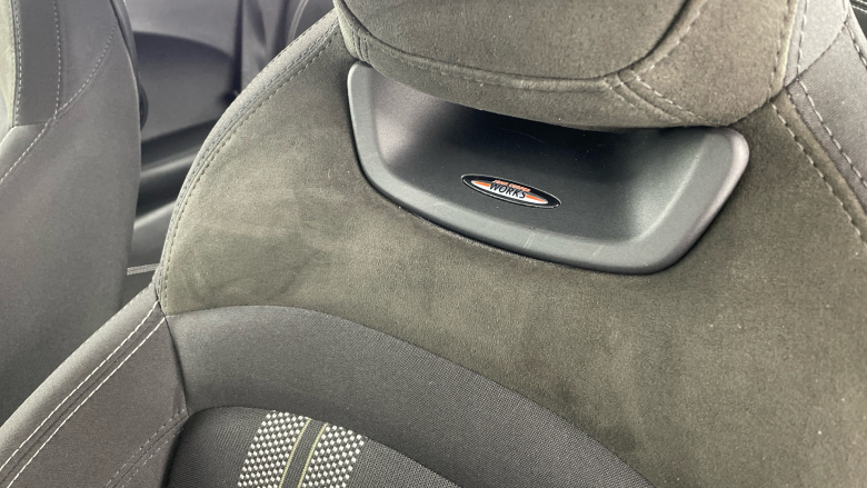 MINI Hatchback 2.0 Cooper S Sport II 3dr Auto [Comfort Pack] Petrol Hatchback